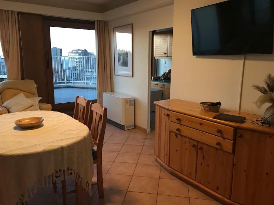Penthouse Met Zeezicht En 2 Terrassen Apartman Middelkerke Kültér fotó